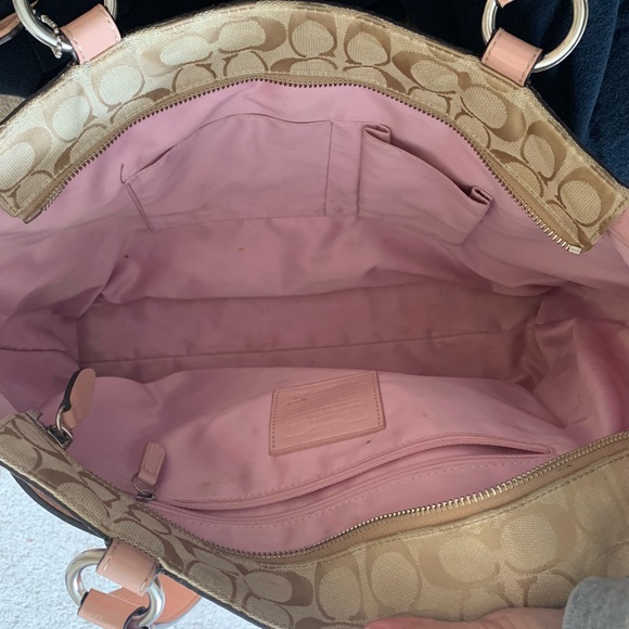 Coach Tote Bag - Picture 4 of 7